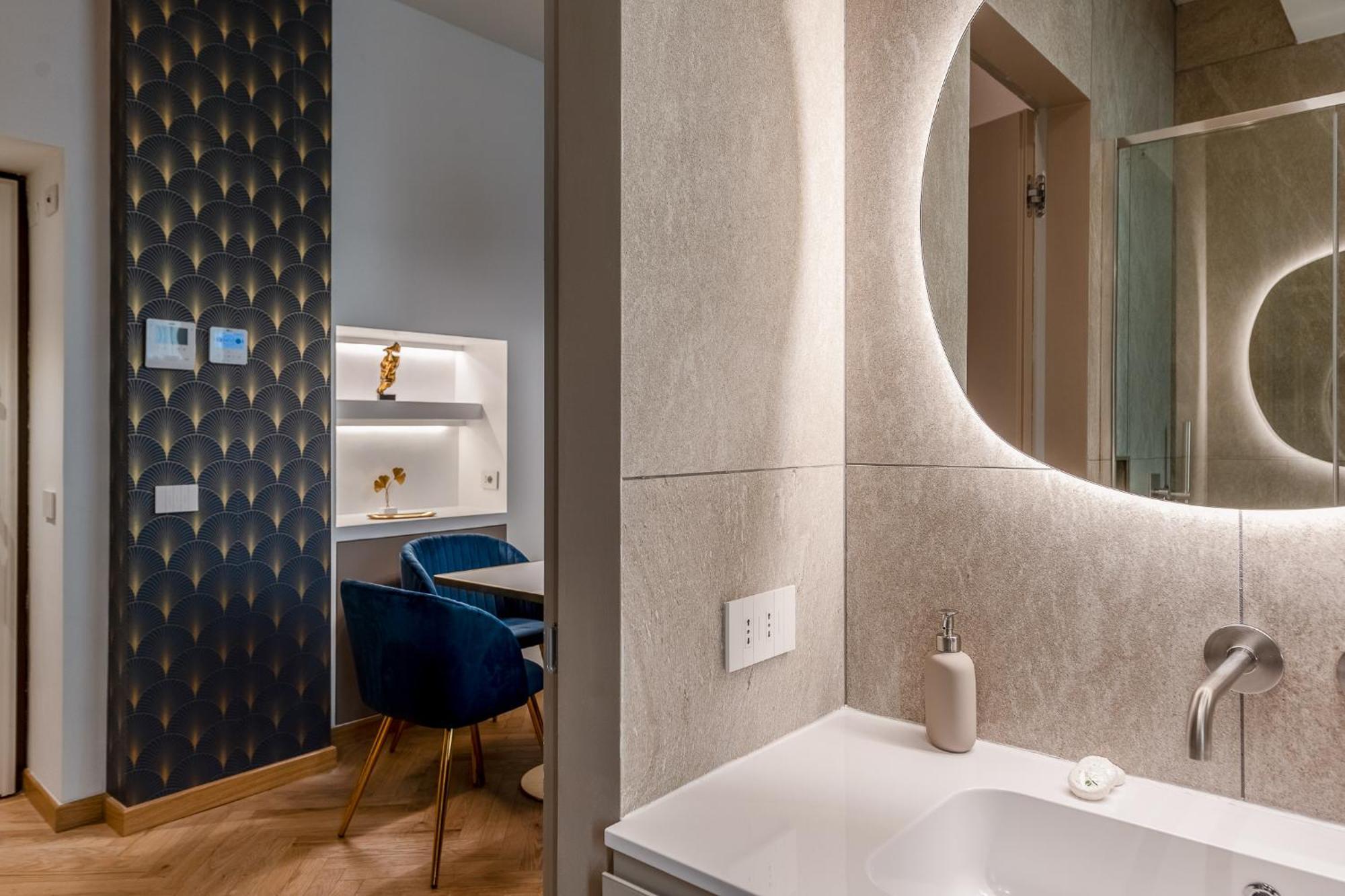 Luxury Apartment - Near Stazione Centrale Milaan Buitenkant foto
