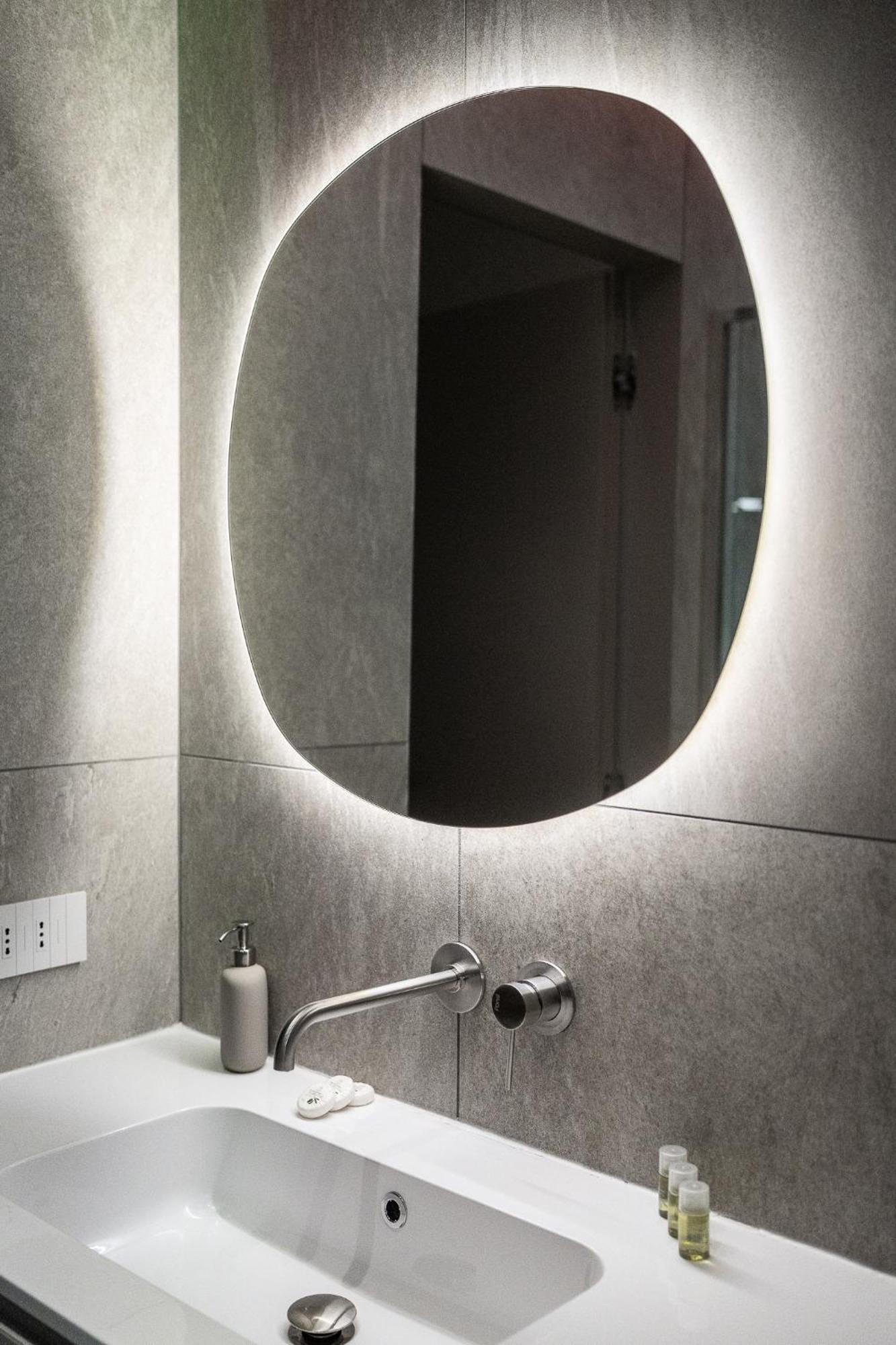 Luxury Apartment - Near Stazione Centrale Milaan Buitenkant foto